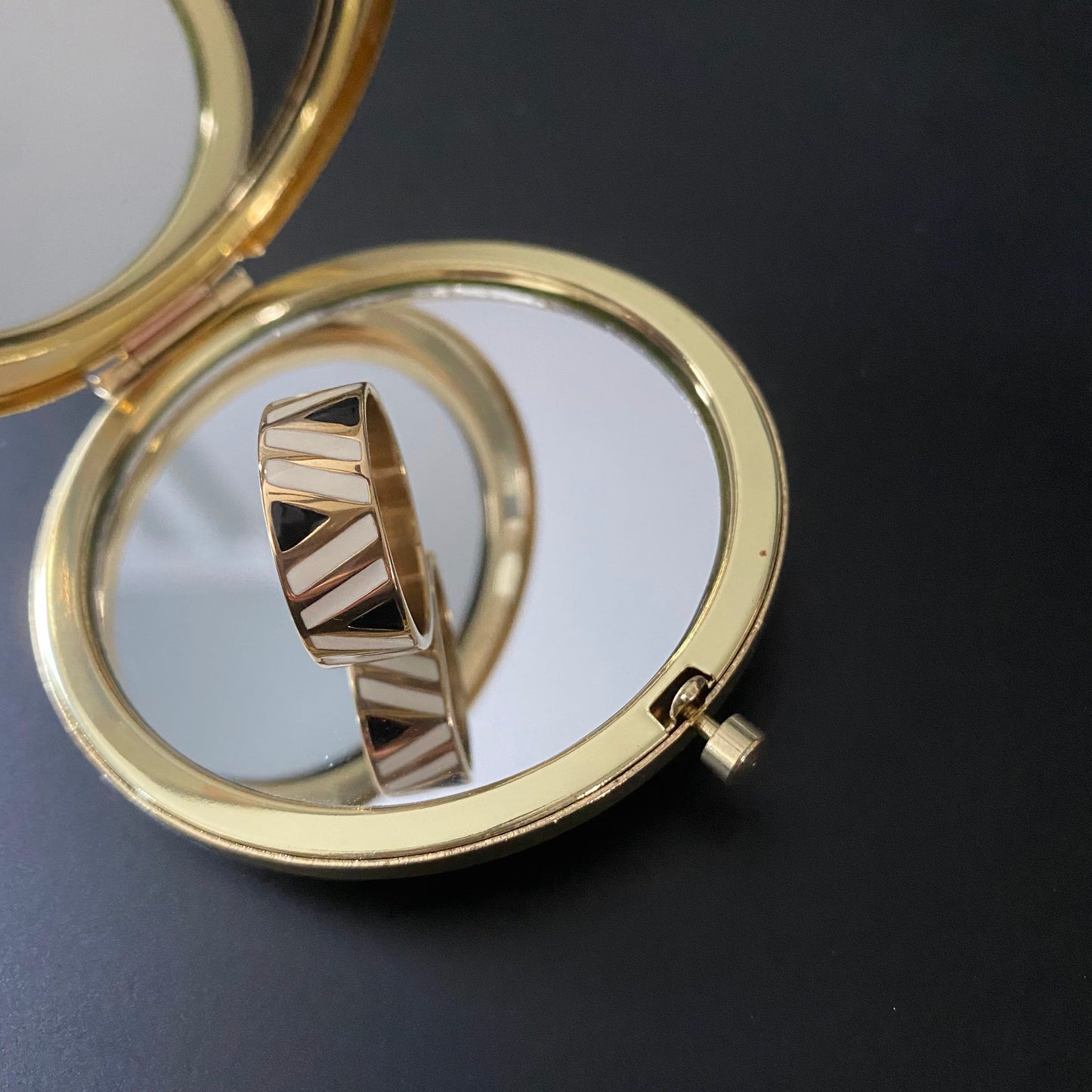 18k gold plated band ring for plus sizes includes geometric shapes in black and white.