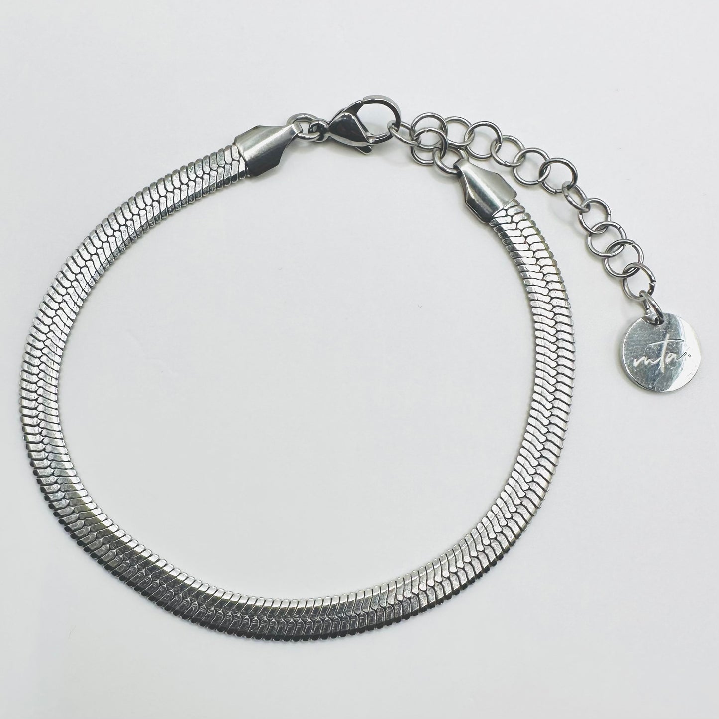 Embrace Herringbone Bracelet (5mm)